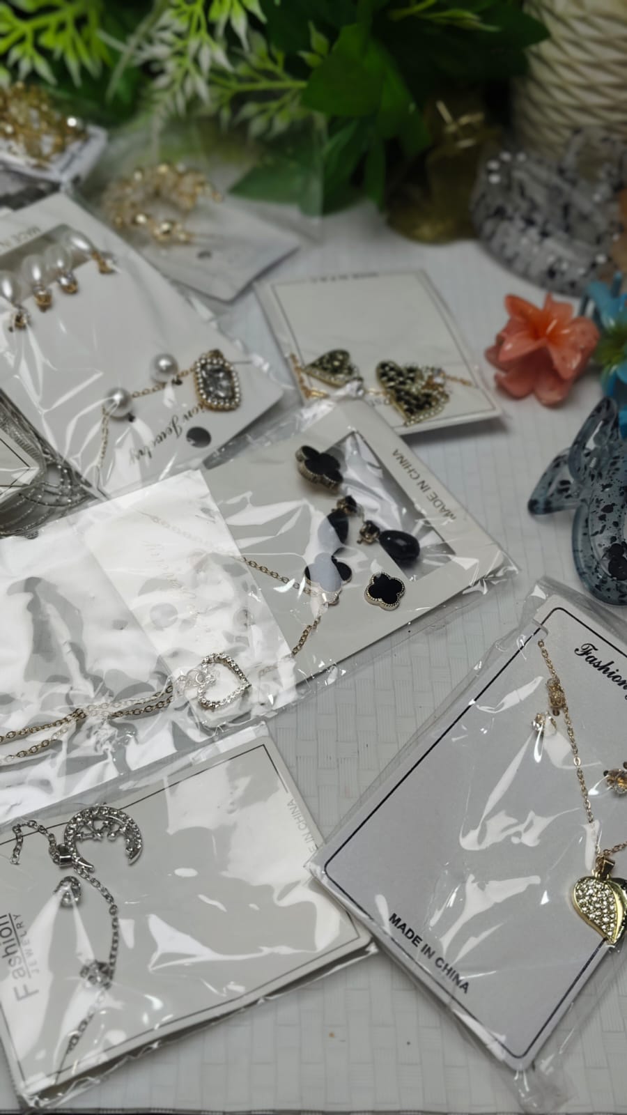 16 in 1 Gift Deal – Women's Fashion Accessories Gift Set