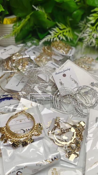 16 in 1 Gift Deal – Women's Fashion Accessories Gift Set