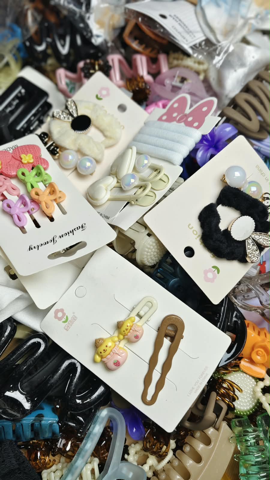 Mother Daughter Hair Accessories Deal – Half KG Hair Clips, Claw Clips & Bows