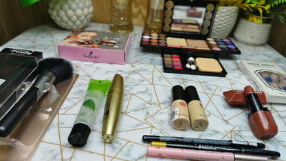 50% OFF Professional Makeup Kit for Women – All-in-One Makeup Set with Eyeshadow, Foundation, Blush & Lip Colors