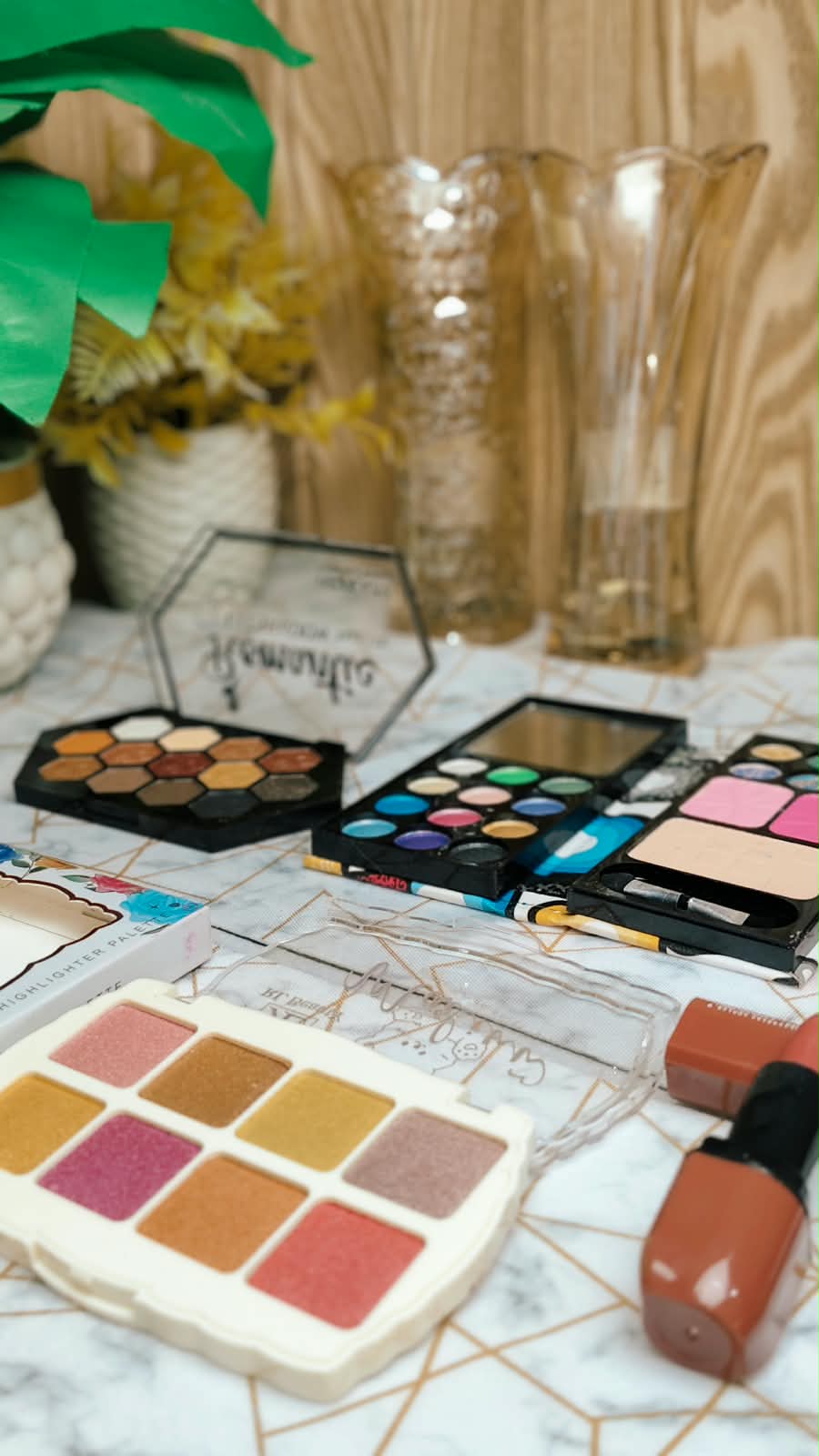 FOREVER Makeup & Beauty Bundle – Makeup Kit, Lipstick, Eye Makeup & Press-On Nails