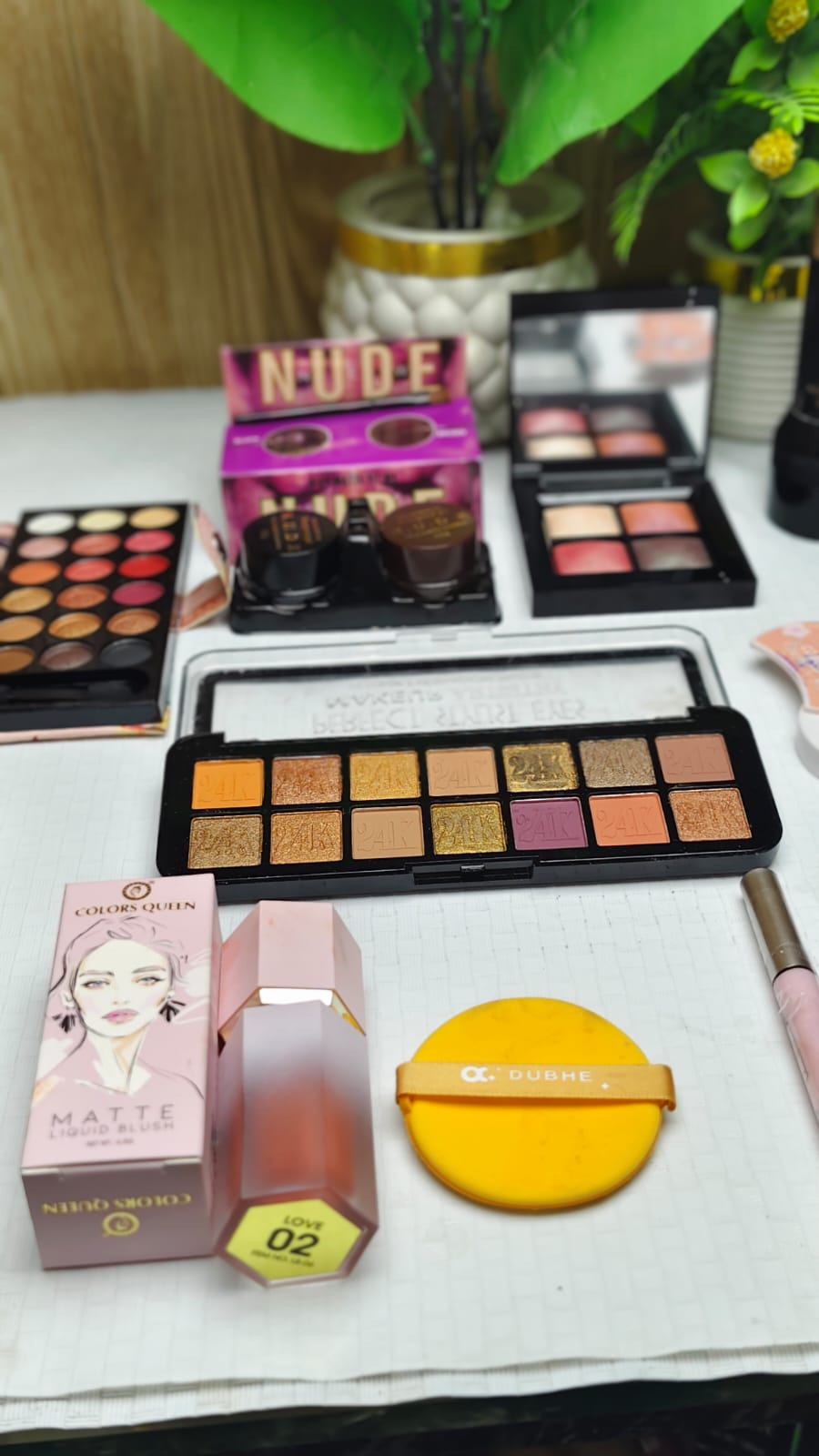 18 IN 1 BRANDED ITEMS