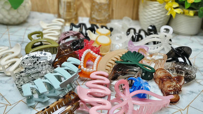 Azaadi Deal – 15-Piece Random Premium Korean Hair Claw Clips Set | Trendy Hair Accessories for Women & Girls